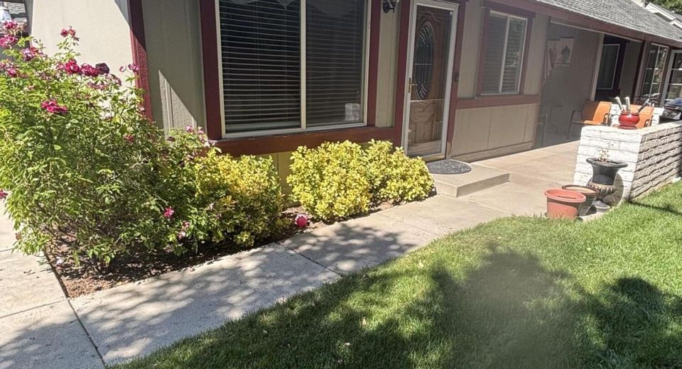 1667 London Circle, Sparks, NV 89431 Photo