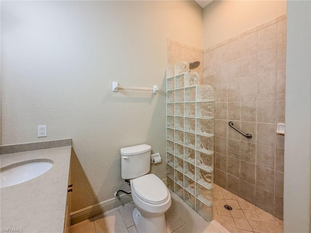 3510 Avion Woods Ct , Unit 104, Naples, FL 34104 Photo