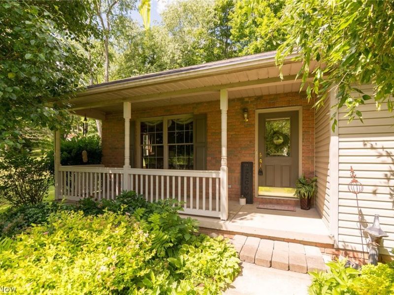 887 Manor Circle, Howard, OH 43028 Photo 7