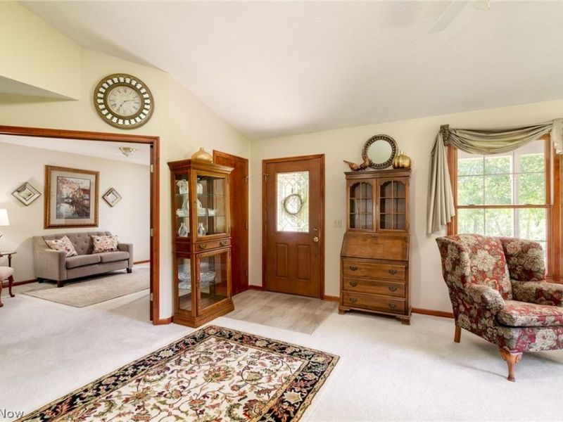 887 Manor Circle, Howard, OH 43028 Photo 8