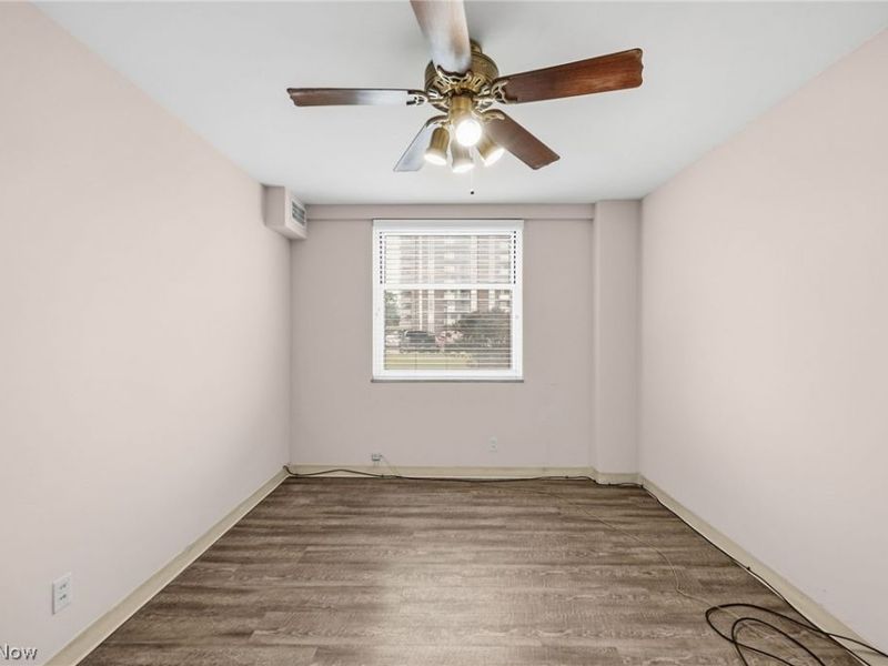 11850 Edgewater Drive, Unit 110, Lakewood, OH 44107 Photo 18