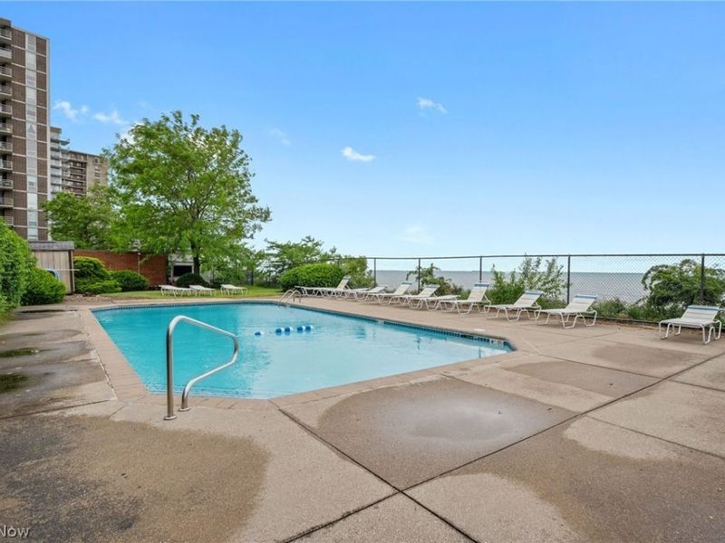 11850 Edgewater Drive, Unit 110, Lakewood, OH 44107 Photo 21