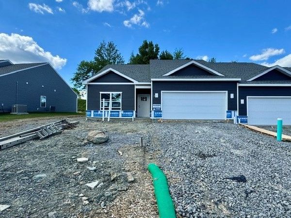 352 Gleneagles Drive , Butler, PA 16001