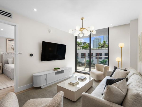 90 NE 32nd , Unit 507, Miami, FL 33137