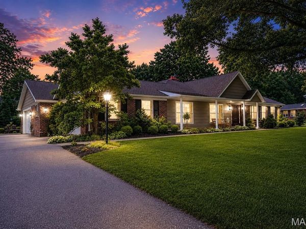 12312 Borcherding Lane, Des Peres, MO 63131