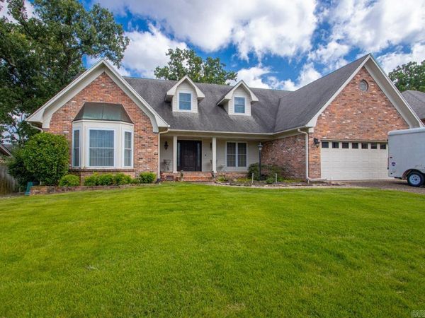 114 Illinois Bayou Drive, Sherwood, AR 72120