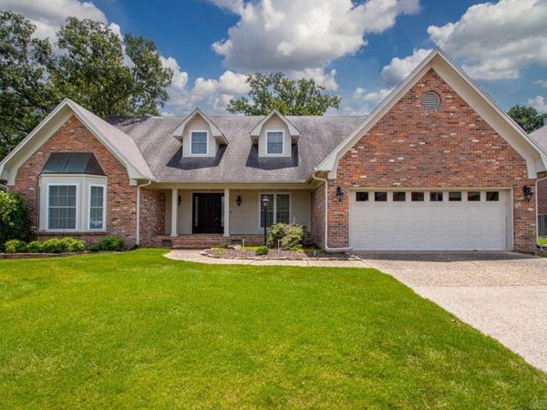 114 Illinois Bayou Drive, Sherwood, AR 72120