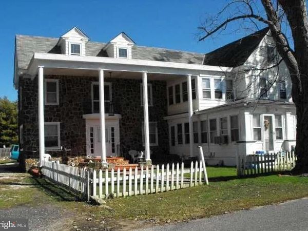 4 WARD AVENUE, LEESBURG, NJ 08327