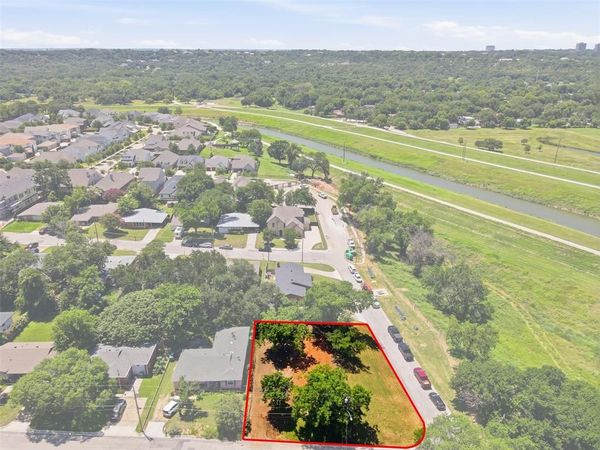 5317 Red Bud Lane , Fort Worth, TX 76114
