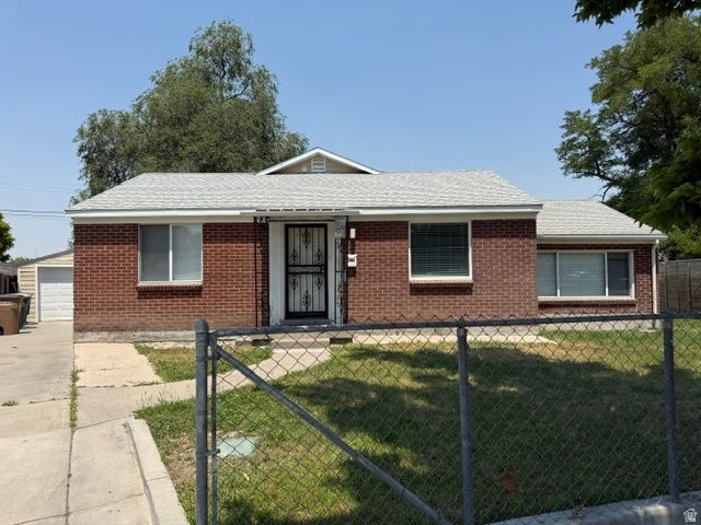 1068 S Glendale Cir W, Salt Lake City, UT 84104 Main Photo