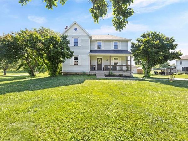 915 N 5th Street, Drexel, MO 64742