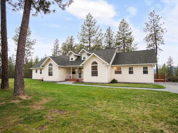 980 D Westover Rd, Colville, WA 99114