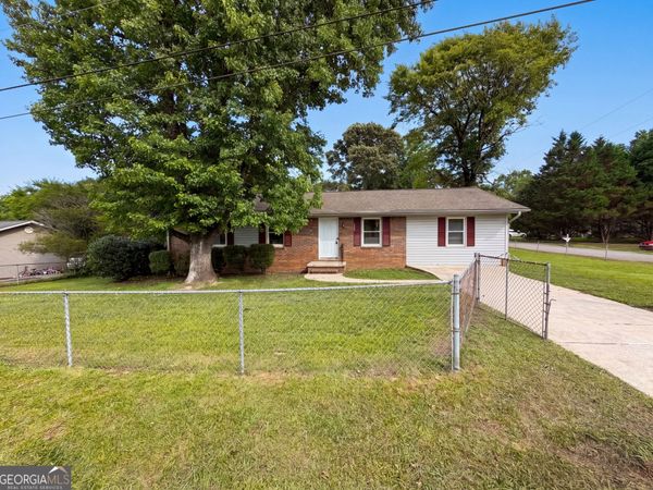 5552 Pine Street, Lula, GA 30554
