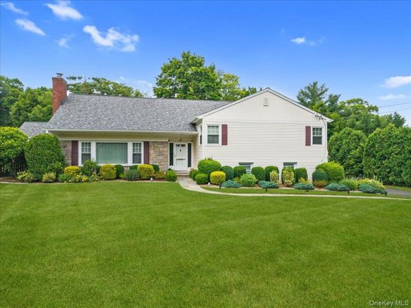30 Stonehouse Road , Scarsdale, NY 10583