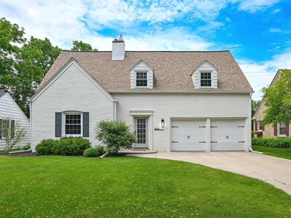 2665 N Harding BOULEVARD, Wauwatosa, WI 53226