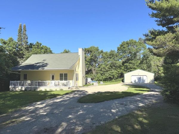 W10609 Natures TRAIL, Crivitz, WI 54114