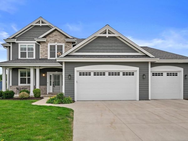 S54W25488 Pebble Brook COURT, Waukesha, WI 53189