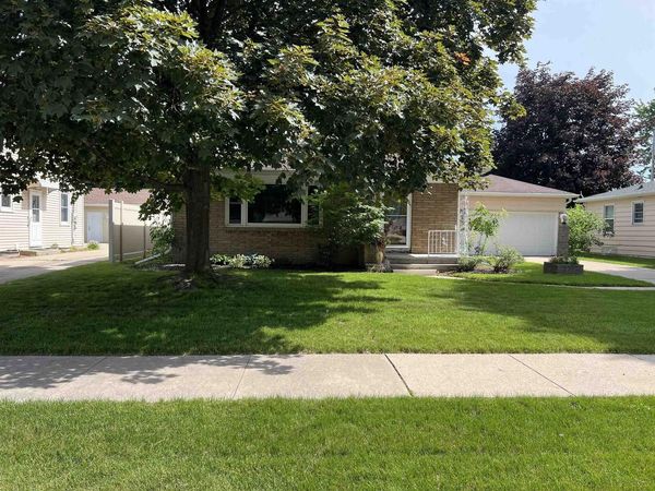 1673 JUNIPER DRIVE, Green Bay, WI 54302