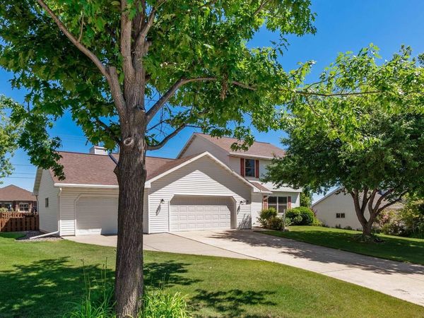 2810 RIVERIDGE LANE, Green Bay, WI 54313