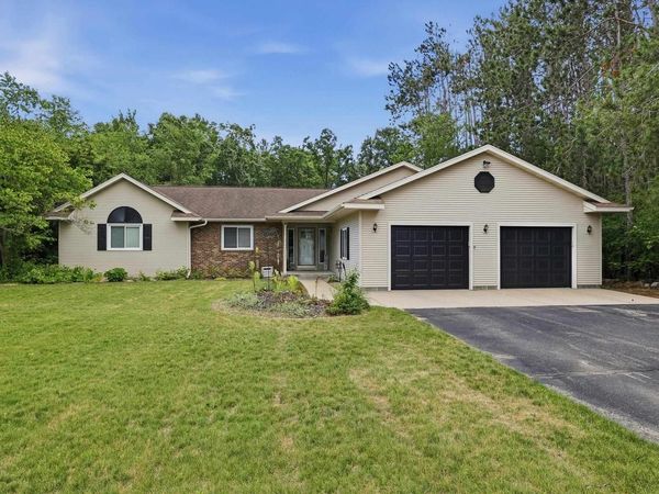 2731 HICKORY DRIVE, Plover, WI 54467