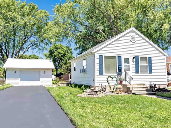 1192 BOND STREET, Green Bay, WI 54303