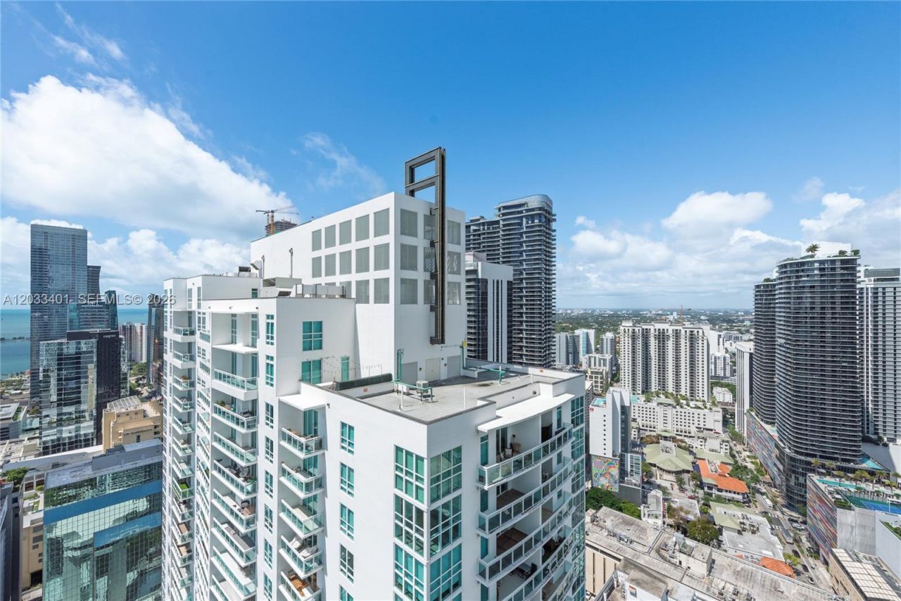 950 Brickell Bay Dr , Unit 4403, Miami, FL 33131 Photo