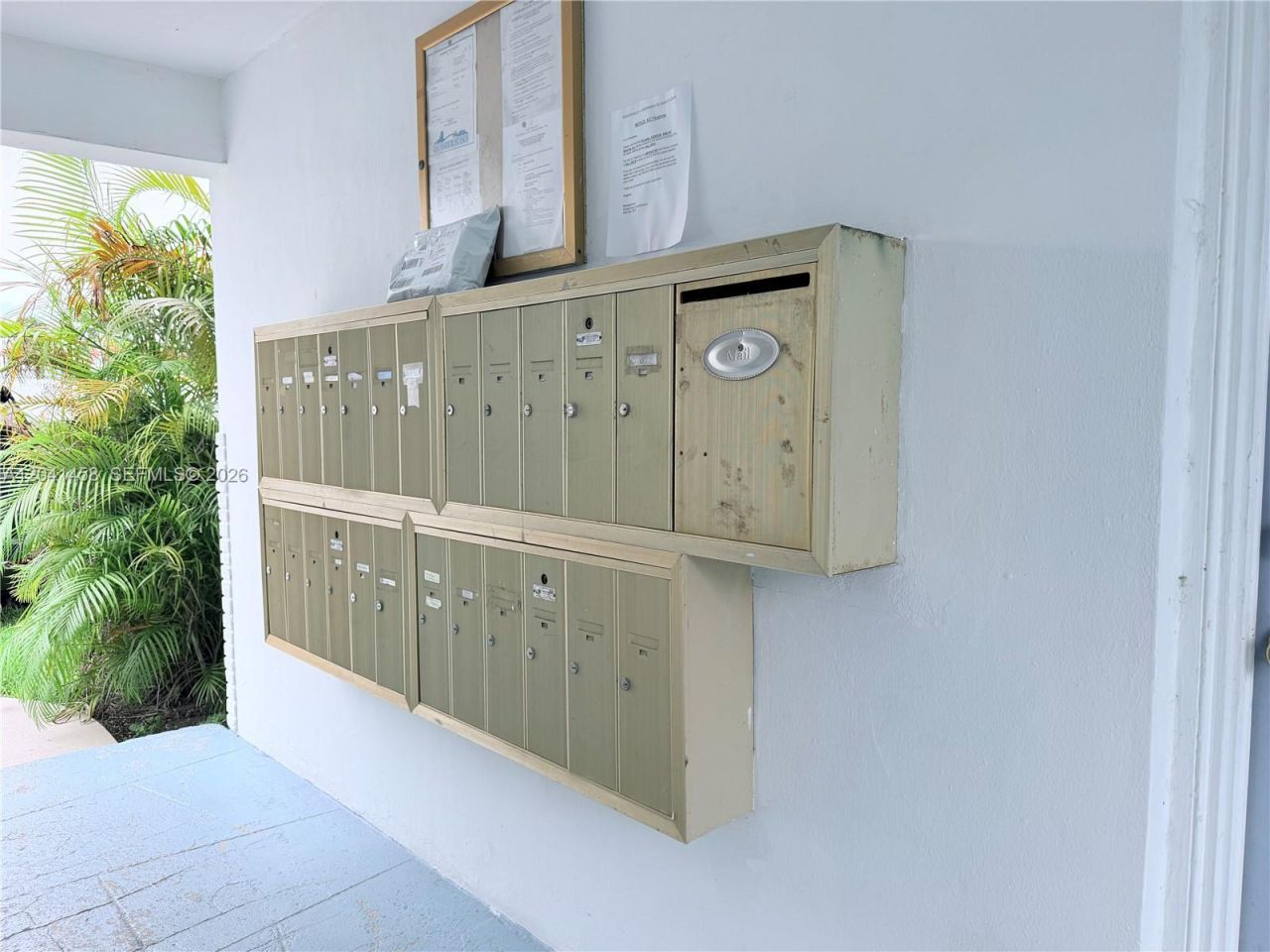 1120 102nd St , Unit 21, Bay Harbor Islands, FL 33154 Photo