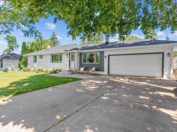 1225 County Road B E, Maplewood, MN 55109
