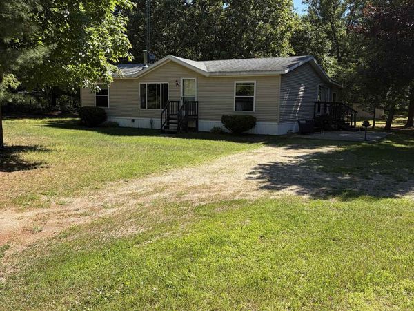 8713 N 3rd Court, Westfield, WI 53964