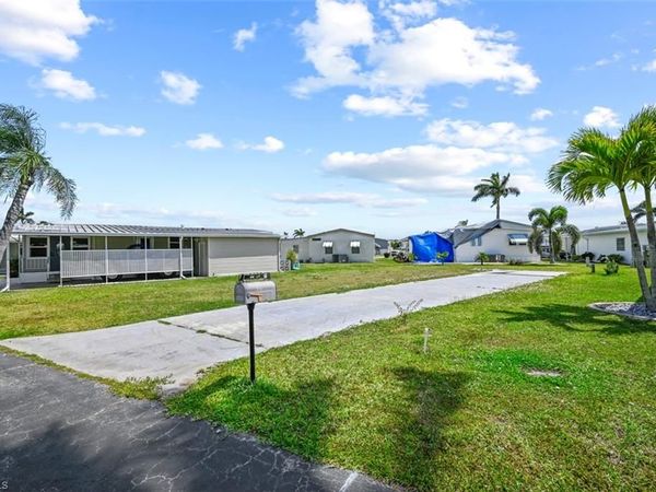 339 Mattie AVE , FORT MYERS, FL 33908