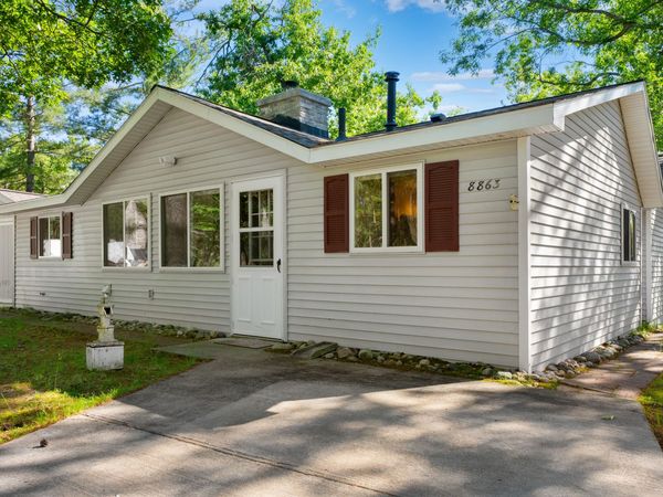 8863 E Log Cabin Trail, Atlanta, MI 49709