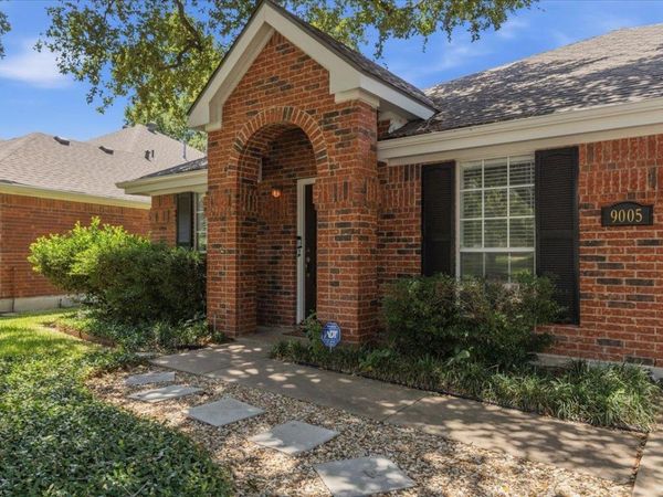 9005 Marthas DR, Austin, TX 78717