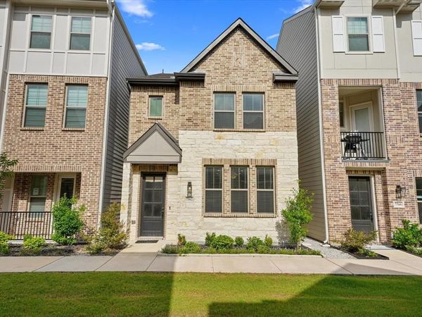 7562 Edgeware Road, Dallas, TX 75228