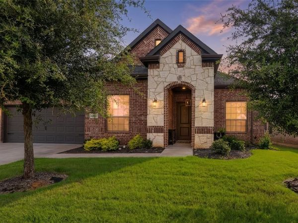 1028 Wildwood Drive, Joshua, TX 76058
