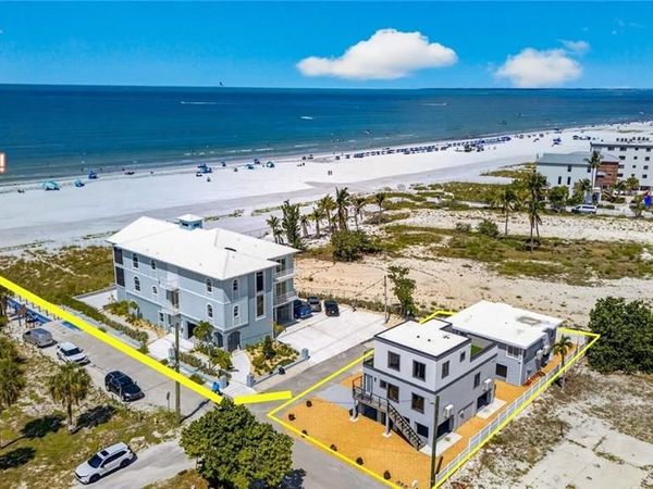 71 Mango ST , FORT MYERS BEACH, FL 33931
