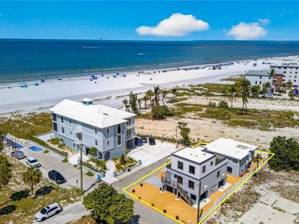 71 Mango ST , FORT MYERS BEACH, FL 33931