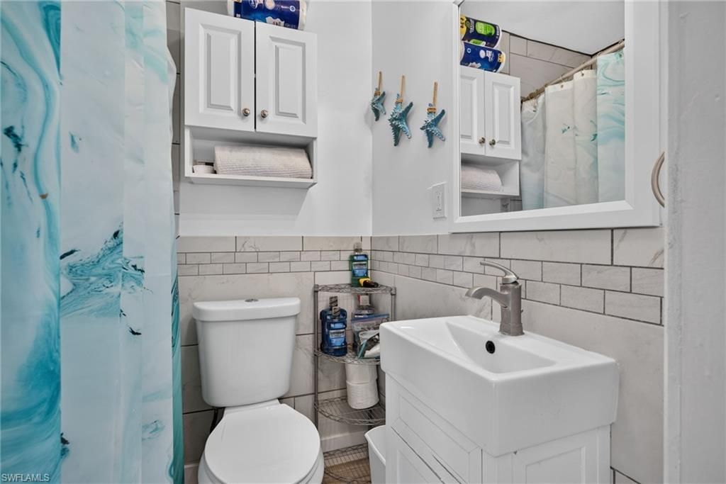 71 Mango St, Fort Myers Beach, FL 33931 Photo