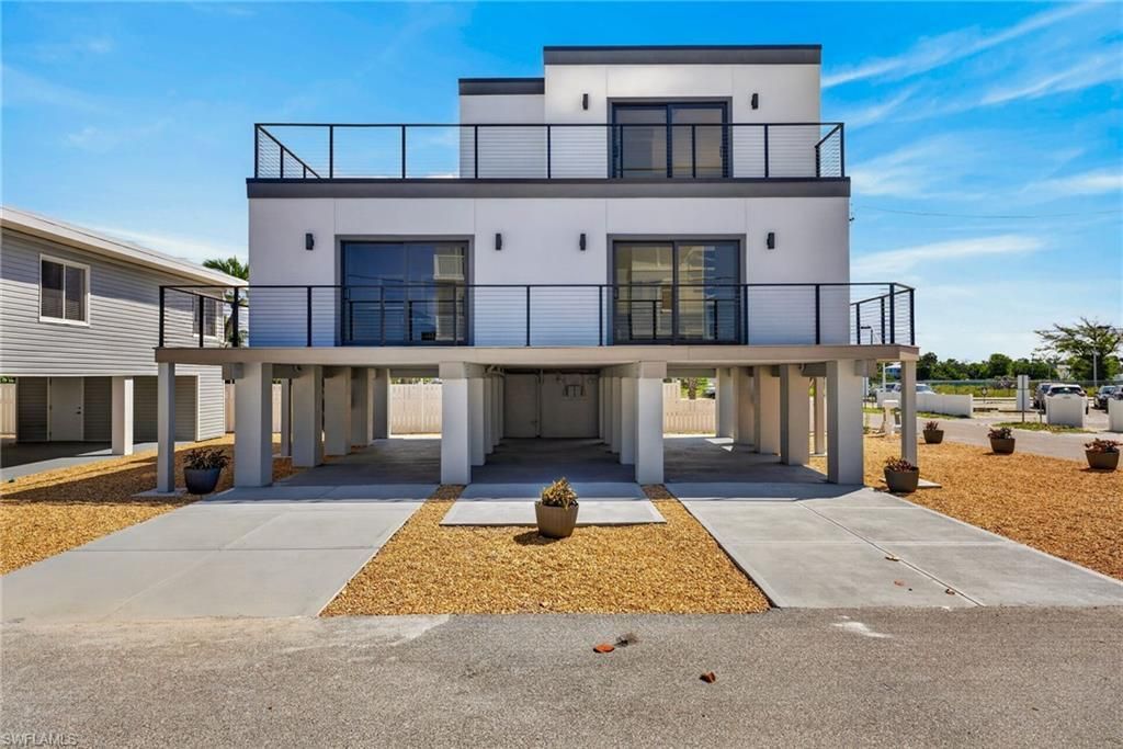 71 Mango St, Fort Myers Beach, FL 33931 Photo