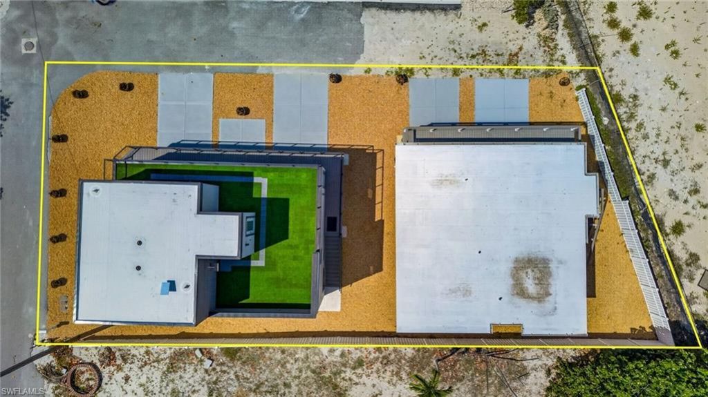71 Mango St, Fort Myers Beach, FL 33931 Photo
