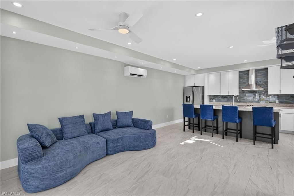 71 Mango St, Fort Myers Beach, FL 33931 Photo
