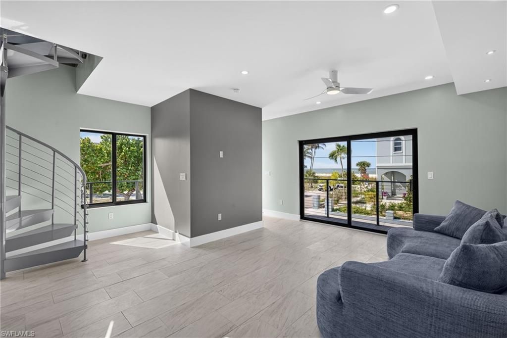 71 Mango St, Fort Myers Beach, FL 33931 Photo