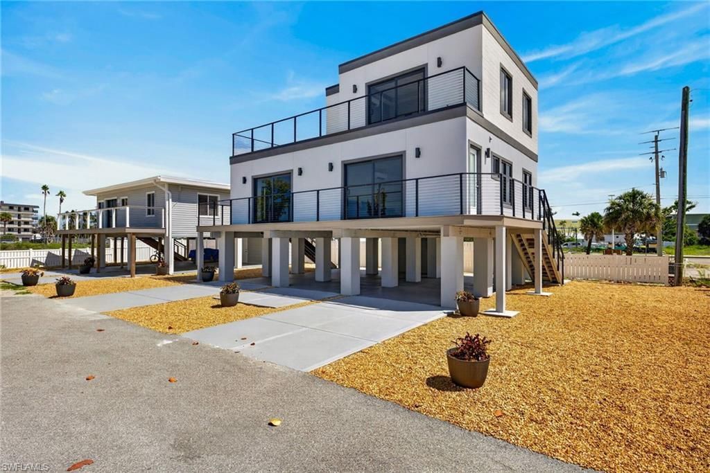 71 Mango St, Fort Myers Beach, FL 33931 Photo