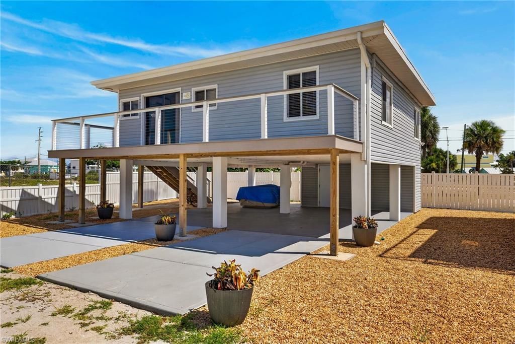 71 Mango St, Fort Myers Beach, FL 33931 Photo