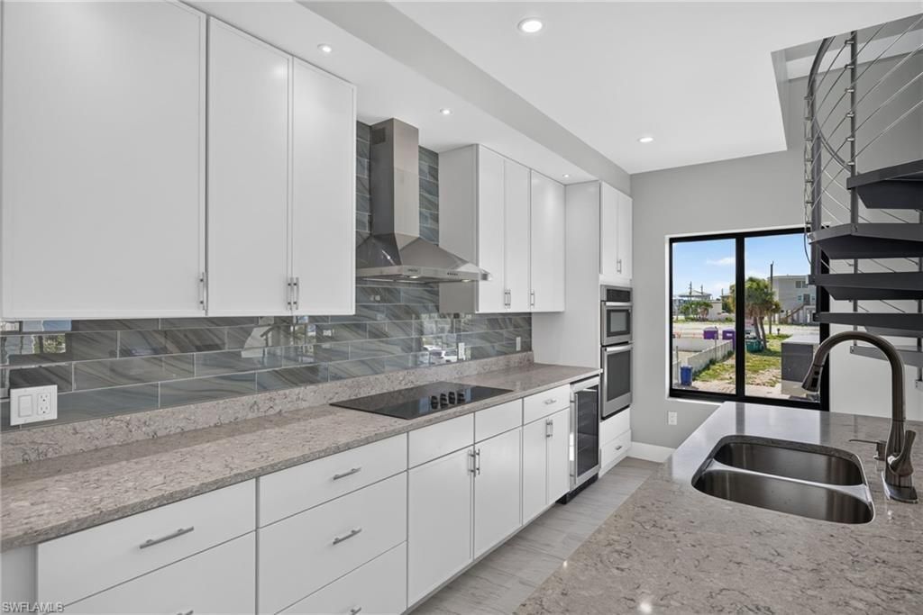 71 Mango St, Fort Myers Beach, FL 33931 Photo