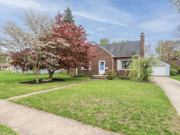 2022 Paddington Road, Kalamazoo, MI 49001