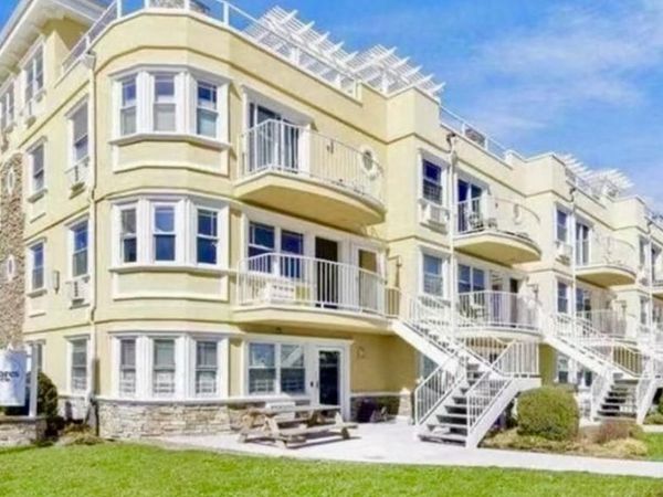 180 Beach 101 St, Unit 3A, Rockaway Park, NY 11694