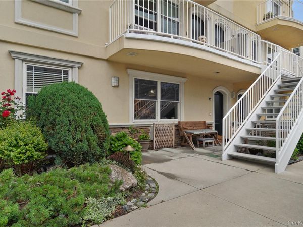 180 Beach 101 St , Unit 3A, Rockaway Park, NY 11694