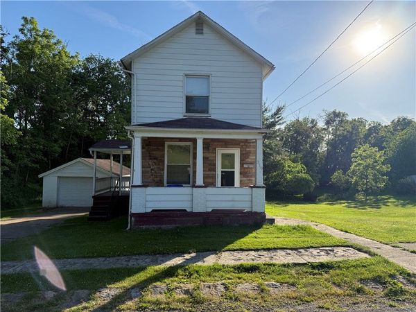 319 Duquesne St , New Castle, PA 16101