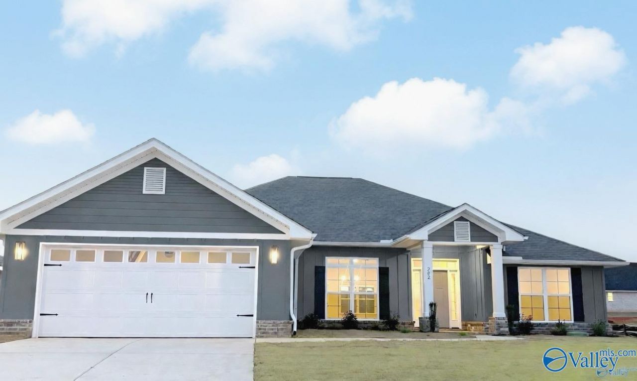 148 Ridgeland Trail, Huntsville, AL 35810 Main Photo