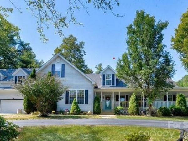 34 England Valley Road, Weaverville, NC 28787